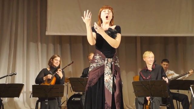 Старый муж ,грозный муж .  Исполняет  Юлия Маркова .