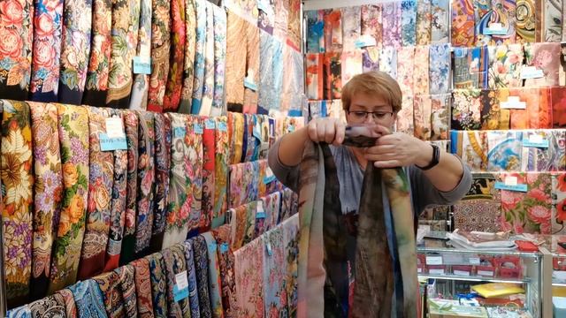 Палантины из разреженной шерсти. Павловопосадские платки в Минске. Алёна