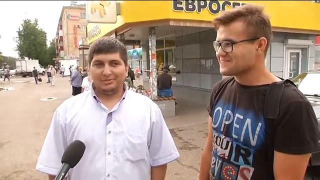 Народ говорит - А президент чем то занимается вообще? Я не вижу. смотреть онлайн