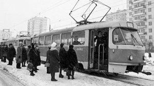 Для чего водители трамваев в СССР возили с собой кирпич?