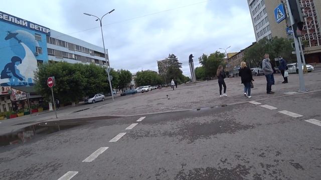 Караганда | на пр. Нуркена Абдирова с Бухар-Жырау в пасмурный день воет сирена летом 2021 года