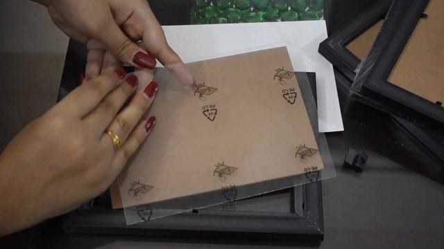 How to hang photo frames | Installation | Seamless nails | Amazon смотреть онлайн