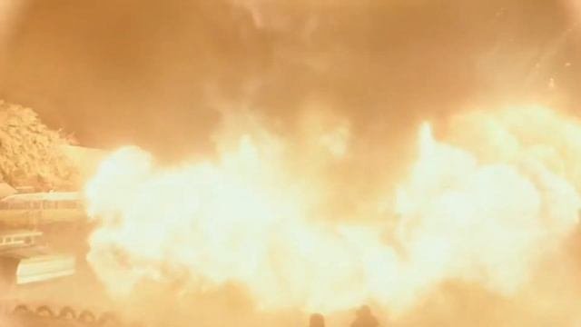 Десептиконы приземлились на землю и ищут Бамблби/Бамблби (2018)