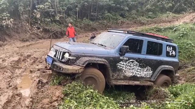 Спасательная машина Танк 300 после съезда с дорогитанк500 танк400 танк300