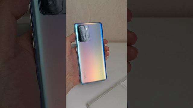 Xiaomi 11T как переливается задняя крышка