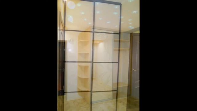 Встроенные шкафы-купе на заказ.