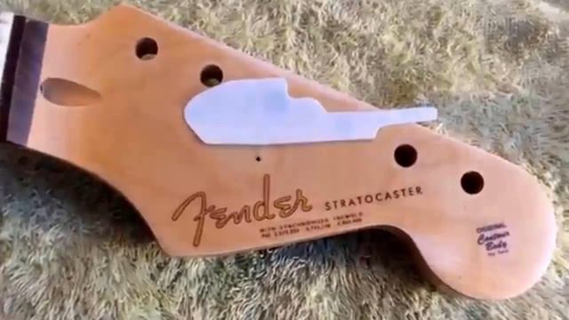 TOP 5 MEJORES Guitarras STRATOCASTER Calidad/Precio 🤔 ¿Fender Strat U.S.A., Fender México, o Squier смотреть онлайн