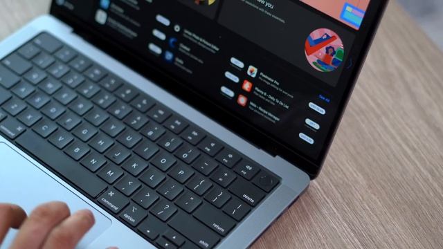 MacBook Pro 14" M1 Pro : ហេតុអ្វីបានជាខ្ញុំជ្រើសយកវា?! смотреть онлайн