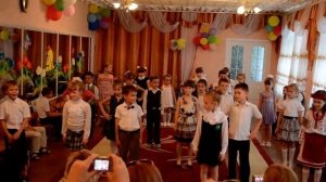 Танец под песню "Учат в школе" 1-В класс!!!