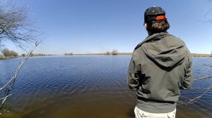 Рыбалка на Нижней Волге, весной в Астраханской области.