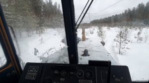 Покатушки по сугробам на дт 75 к "лэпке" в теплой кабине казахстана.