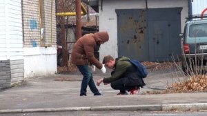 Мне сломали руки!?/Помогут ли прохожие?/Социальный эксперимент