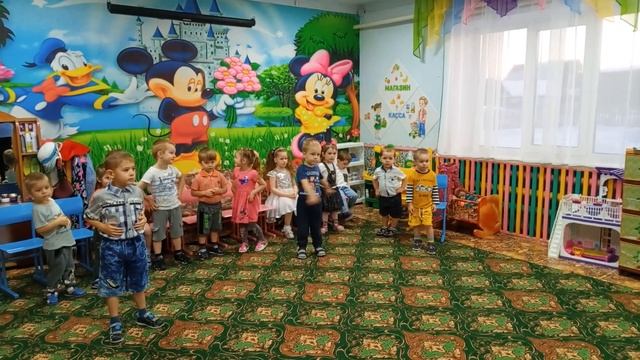 В младшей группе прошло мероприятие посвященное празднованию Дня Матери «Мамочка родная» смотреть онлайн