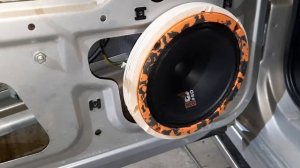 Замена штатной акустики в задних дверях Лада Гранта на динамики  DL audio Gryphon Pro 165 Neo