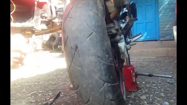 Ремонт мото шины ( прокол на honda cb600 ) смотреть онлайн
