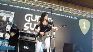 Jen Majura - "Completely Cut Loose" (Guitar Summit in Mannheim)
