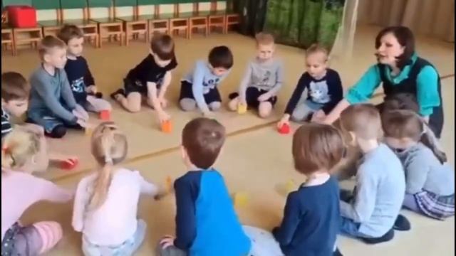 Ритмическая композиция "Часики" (с кубиками) смотреть онлайн