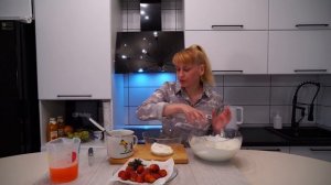 Клубничный торт без выпечки с желатином Простой рецепт десерта к чаю!