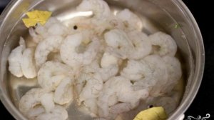 Салат с креветками и макаронами