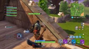 [Fortnite] Aim might be a myth lol