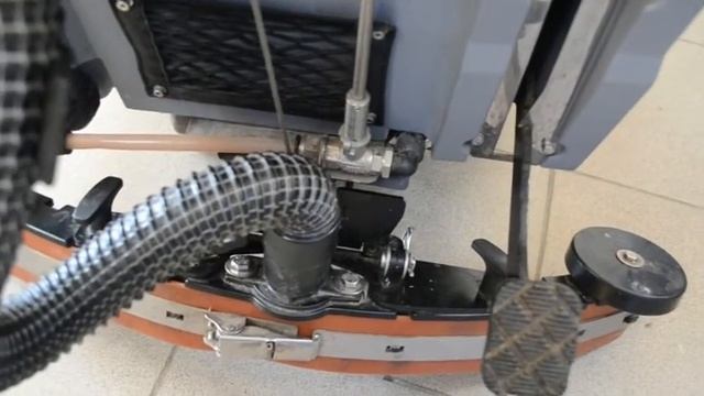 Поломоечная машина Ghibli, ошибки 4 и17 смотреть онлайн