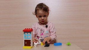 Распаковка лего дупло ферма. Собираем конструктор лего\(Lego 10870) Unpacking lego hollow.