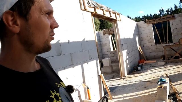 Бетонирование оконных перемычек в ручном режиме