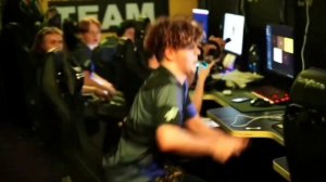 Люсик разбил айпад на турнире ??