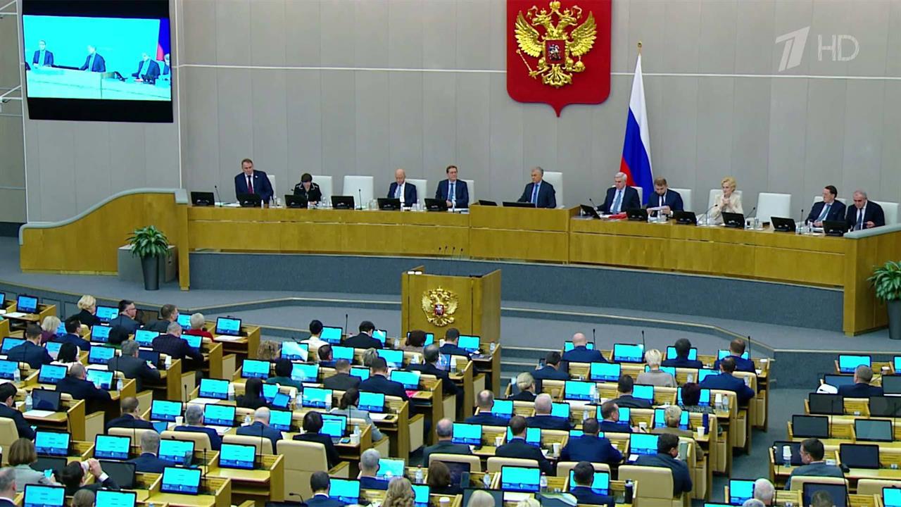 Госдума в первом чтении одобрила проект закона об ужесточении наказания за фейки о российской армии