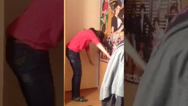 Justin Bieber Poster Ausraster смотреть онлайн