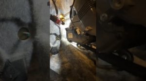 Kia Rio 2013 year(год) замена тросов КП , gear box cables swap.