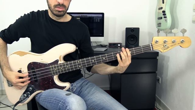Fender Jazz Bass Flea Road Worn 🎸 Test Complet смотреть онлайн