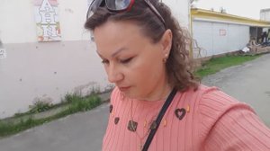 Выехала на ярмарку со своей рассадой!