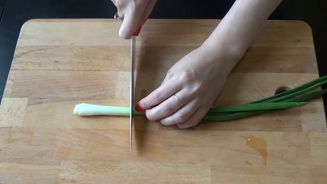Корейская кухня: маринованный зеленый лук или пачори (파절이)