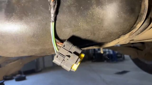 Форд куга дизель проблеммы с датчиком уровня топлива!
