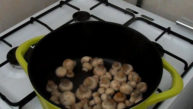 Шампиньоны маринованные
