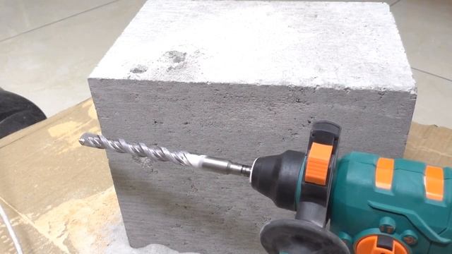 АККУМУЛЯТОРНЫЙ! Перфоратор Sturm RH2520CLB ( новинка 2021 года): подробный обзор, тест смотреть онлайн