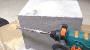 АККУМУЛЯТОРНЫЙ!  Перфоратор Sturm RH2520CLB ( новинка 2021 года):  подробный обзор, тест