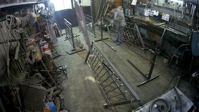 Всего 3 минуты! Покраска перилл валиком для частного дома! смотреть онлайн