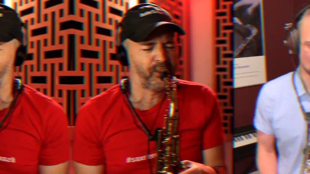 Just the Two of Us - Saxophone Duet смотреть онлайн