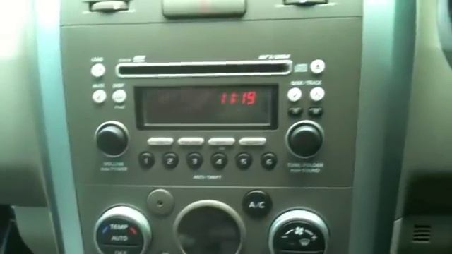 Suzuki Grand Vitara iPod Connector Installation смотреть онлайн