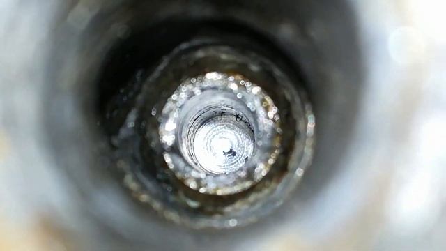 Audi Q5 поворотные кулаки сломались болты крепления шарового высверливаем смотреть онлайн