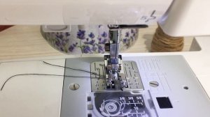 как сделать ровную отделочную строчку оверлочная лапка