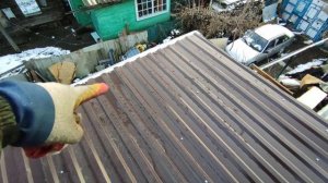 Сделал односкатную  вентилируемую в двух плоскостях крышу,  показываю что получилось