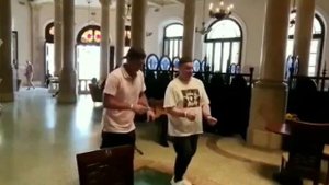 Небо голубое, Чернила для пятого класса, клип