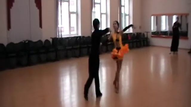 Леша и Ульяна. Ча-ча-ча на тренировке смотреть онлайн