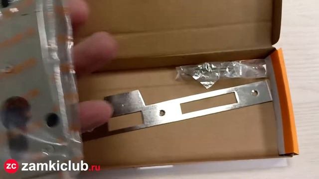 Замок с тремя ригелеми под ключевой цилиндр MORELLI L03 SN Белый никель