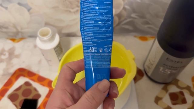 Окрашивание в Пепельный блонд в домашних условиях. Осветление Корней краской. Чем закрасить седину? смотреть онлайн