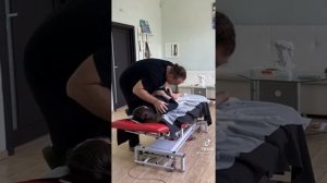 Как правильно хрустеть спиной. С точки зрения медицины. Правила хруста. Советы медика