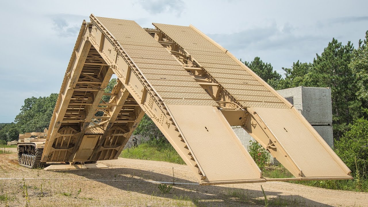 Танковый мостоукладчик М60А1 AVLB (США)